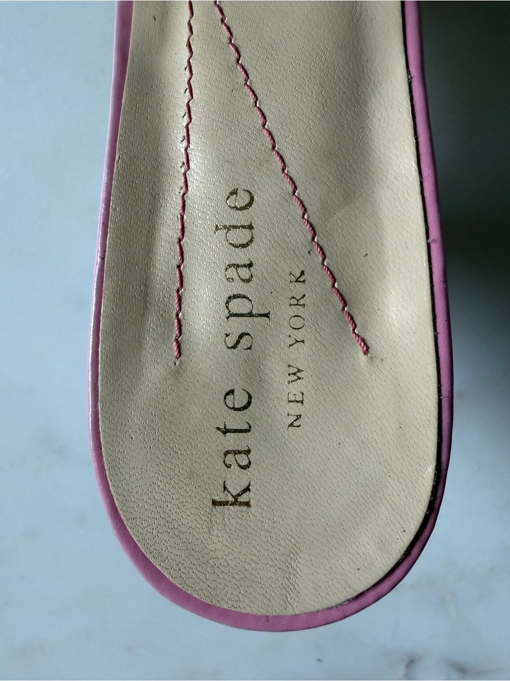 Kate Spade New York Pink Leather Polka Dot Wedge Thong Sandal Size 6 - Picture 4 of 11